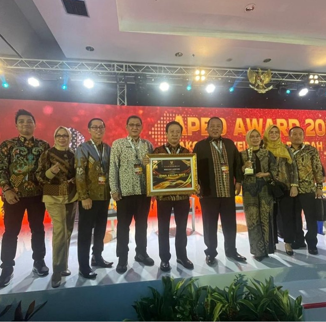 Lampung Raih Award Realisasi APBD Tertinggi - Analisis.co.id